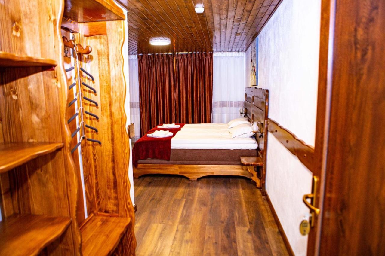 Vila Swe Sar Hotel Curtea de Argeş Exterior foto