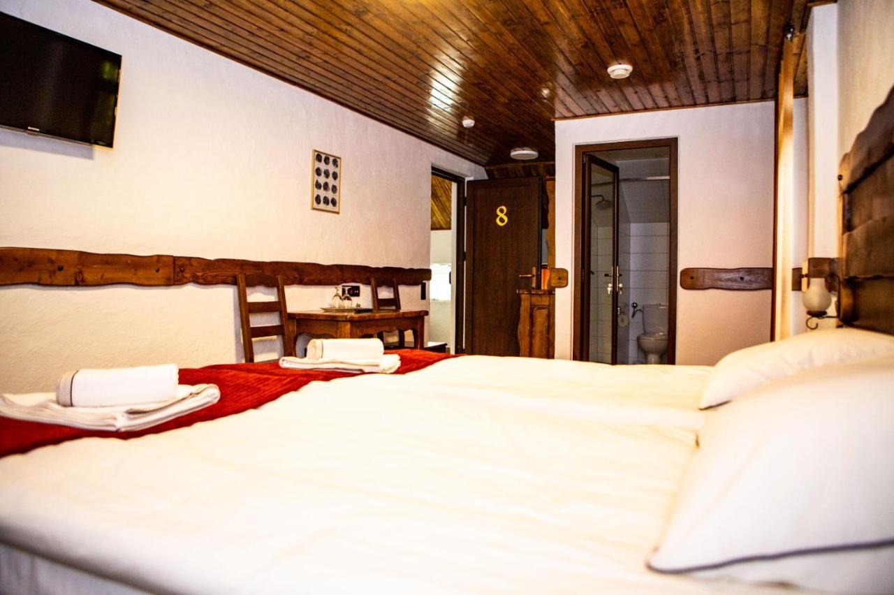 Vila Swe Sar Hotel Curtea de Argeş Exterior foto